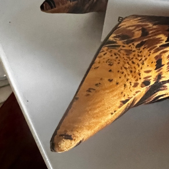 Balenciaga Knife Stretch Jersey Ankle Boots.
Tan, brown and black.
Pull on - Picture 7 of 11